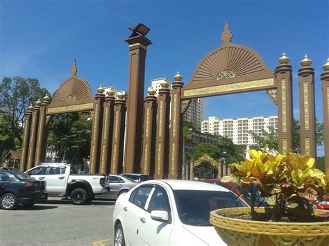 Pintu gerbang pagar yang cocok untuk gerbang perumahan maupun pagar rumah besar. Pintu gerbang sultan ismail petra, kota bahru | Pintu ...