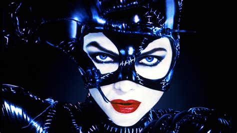 Why Michelle Pfeiffers Catwoman Is The Real Hero Of Batman Returns