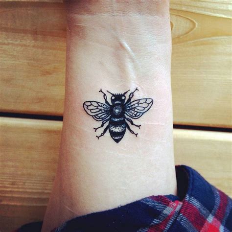 The Cutest Insect Tattoos Youve Ever Seen Insect Tattoo Bug Tattoo
