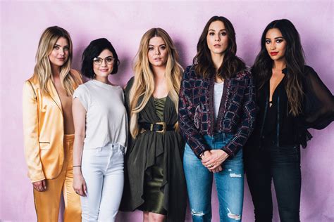 The Cast Of Pretty Little Liars Answers Your Burning Questions