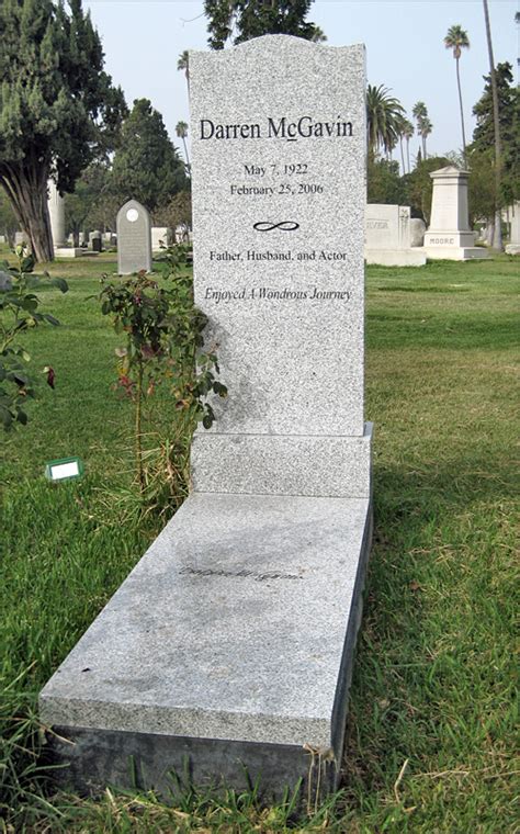 See all 11 hollywood forever cemetery tours on tripadvisor. Darren McGavin's grave (photo)