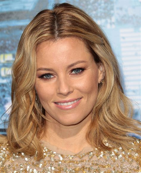 Elizabeth Banks Biography Height And Life Story Super Stars Bio