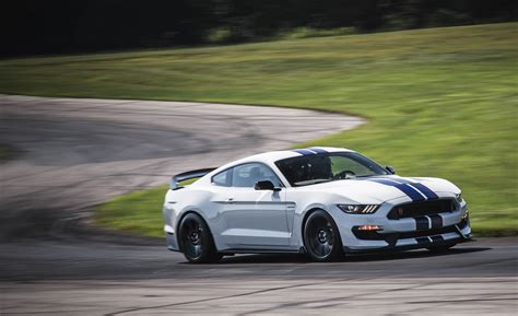 2018 Ford Mustang Shelby Gt350 Gt350r Performance And Driving