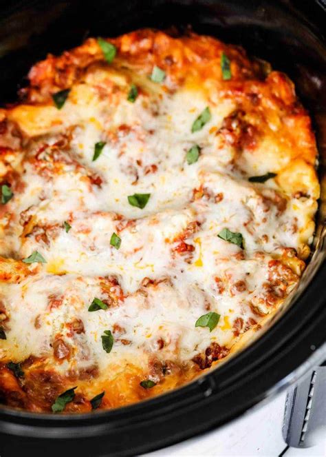 These slow cookers are shaped exactly like the trusty 9x13 casserole dishes you use every week to get breakfast. 16 Delicious 'Dump Dinners' To Make In The Slow Cooker - Homemaking.com