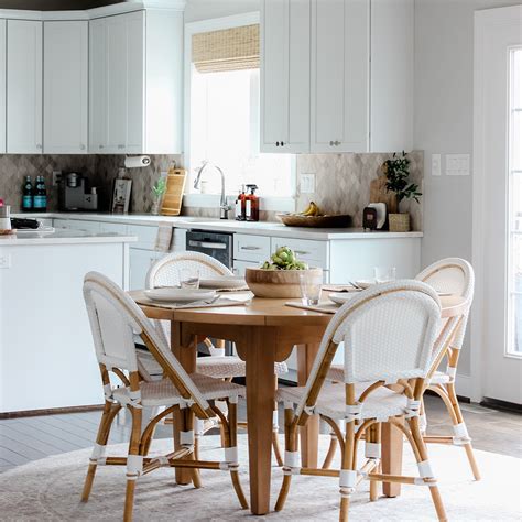 Let me start by saying bamboo shades are generally inexpensive relatively speaking. Easy and Affordable Kitchen Makeover Ideas | Ruggable Blog