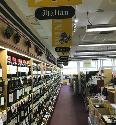 D.C. Wine Shops – Magruder’s in Chevy Chase – 17° Cork by Northwest