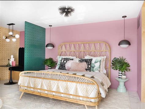 15 Ways To Decorate With Pink In The Bedroom