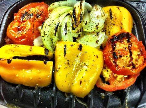 Season the pork loin with salt, pepper, and any other seasoning of your choice. Pin on Ninja Foodie Grill