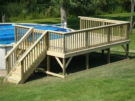 A unique and small sized above groundpool ideal for a family. Found on Bing from currycustomdecks.blogspot.com | Pool ...