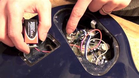 9 Volt Battery Clip Replacement On A Bass Guitar Youtube