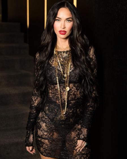 Megan Fox Es La Nueva Reina Del Naked Dress