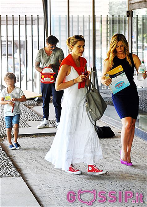 Rossano laurini è direttore artistico di diversi locali di follonica, una delle località più rinomate del litorale toscano. Vanessa Incontrada al photocall di 'Un'altra vita' - Foto ...