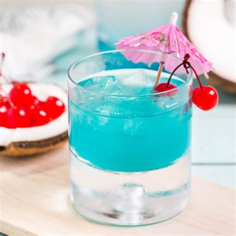 Rum Blue Island Splash Cocktail