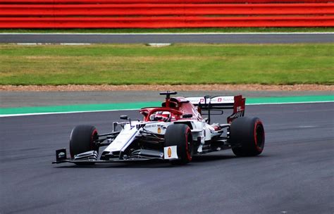 Wie zijn er gecrasht, wie racete fenomenaal en welke coureurs eindigden uiteindelijk op het. Formule 1 GP Portugal kijken via internet Gratis