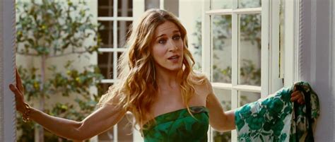 10 Of Carrie Bradshaws Most Memorable Looks Carrie Bradshaw Fashion
