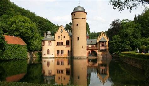 Mespelbrunn Castle Northern Bavaria Germany Castles Beautiful