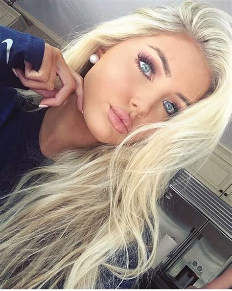 23 ideal blonde hairstyles for women with blue eyes