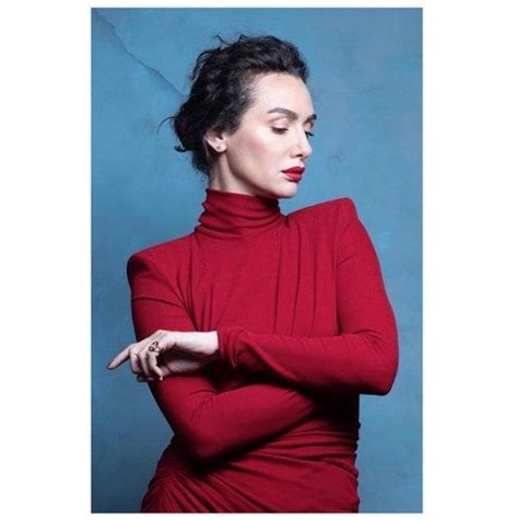 We did not find results for: 36 yaşındaki Birce Akalay 20'lik halini paylaştı estetik ...