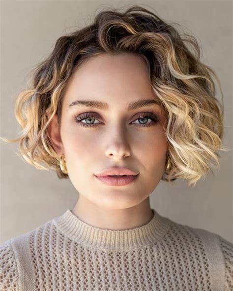37 Trending Curly Hairstyles For Women To Try In 2023