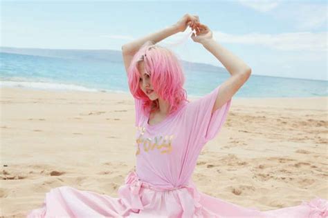 Pink Haired Beach Campaigns Wildfox Summer 2012 Pastel Hair Pink Hair Wildfox Lookbook