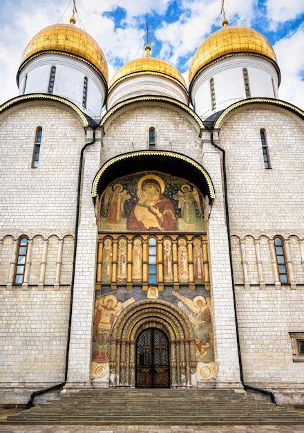 Premium Photo Dormition Assumption Cathedral At Moscow Kremlin Russia