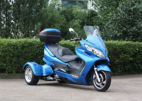 50cc trike, 50cc trikes, trike scooters sale: Yamaha Cloned 3 Wheel Scooter 300cc , Fully Automatic 3 ...