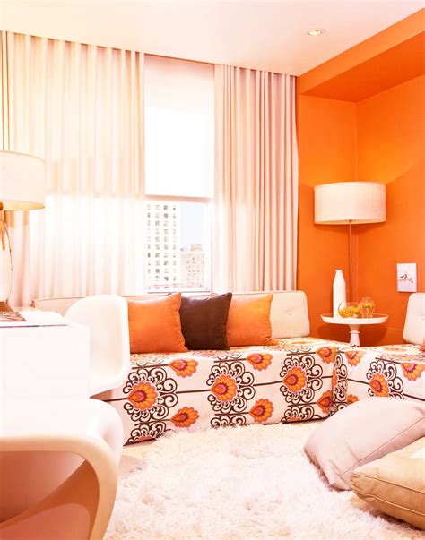 Add personality to your space with bold hues, courtesy of country living and popsugar home. Warm Color Scheme Theory for Home Decoration | Roy Home Design