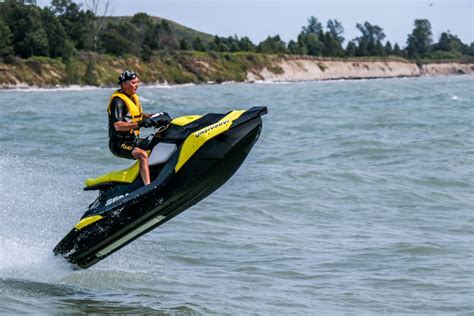 What you need to know about jet ski rental business insurance cost