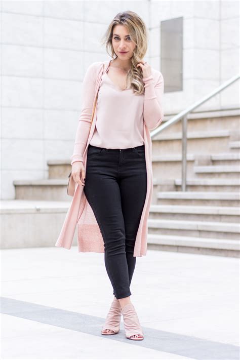 Casual ootd (i really should wear my docs more). OOTD - Weekend Casual in Pink | La Petite Noob | A Toronto ...