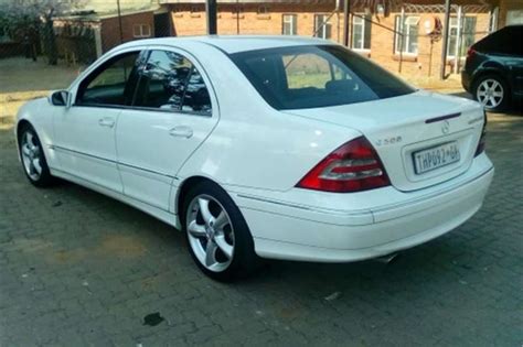 Check spelling or type a new query. 2006 Mercedes Benz Benz C200 Kompressor Cars for sale in Gauteng | R 85 000 on Auto Mart