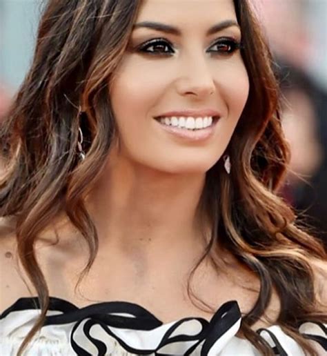 Abbiamo ripreso la stessa casa. Paura per Elisabetta Gregoraci rimasta a piedi in ...