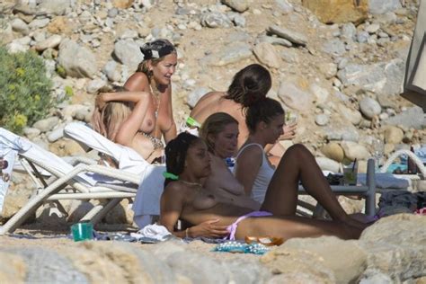 Rita Ora Breaking Bad And Having Fun Nude In Ibiza Photos The