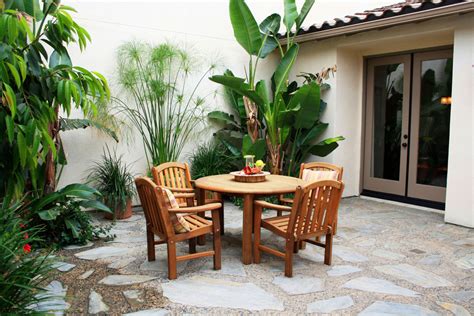 Intimate Courtyards Add Character And Coziness To Private Spaces