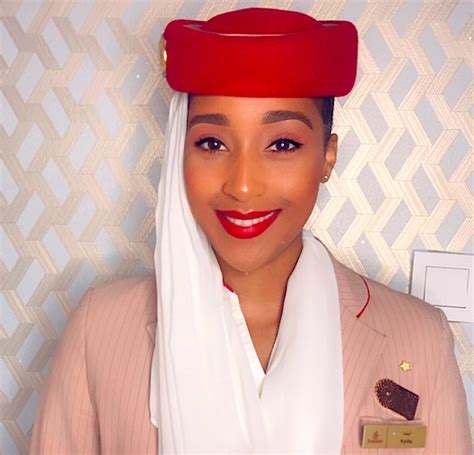 Combien Gagne Une Hotesse De L Air Chez Emirates - Interview Aysha Agne, hôtesse de l’air chez Emirates | Dakar-Echo