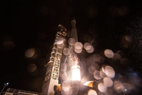 Liftoff Stunning Photos Of Successful Launch For Jpss 2 Loftid