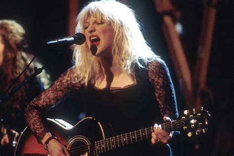 10 Best Female Rockers Of The 90s