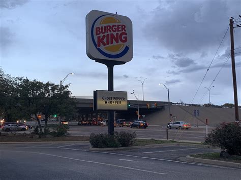 Idiot Tries To Rob A Burger King Thru The Drive Thru Window