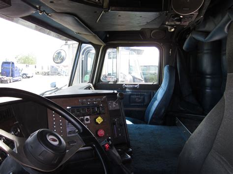 Peterbilt 362 Interior Semi Trucks Interior Truck Interior