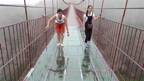 Chinas Glass Bottomed Bridge The Scariest Ever Nbc News