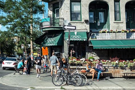 Unde Să Stai în Mile End Montreal Summer 2022 Turistul Vesel