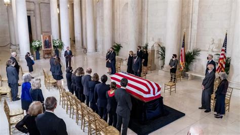 Hundreds Gather To Remember Ruth Bader Ginsburg 1st Woman To Lie In Repose Good Morning America