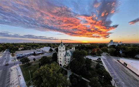 McPherson, KS : r/KansasPhotography