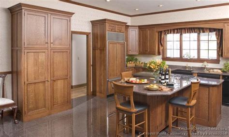 Hgtvremodels shows you kitchen island layouts and designs with pictures to inspire your own kitchen renovation. #Kitchen Idea of the Day: Country Kitchens. (By Crown ...