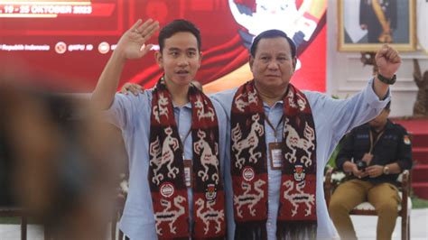 survei poltracking prabowo gibran unggul jauh di bali ntb ntt dan kalimantan