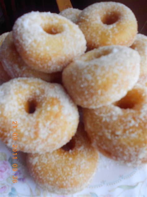 Beli kentang yang mutunya bagus. namakucella: KUIH DONUT....TAK JEMU-JEMU