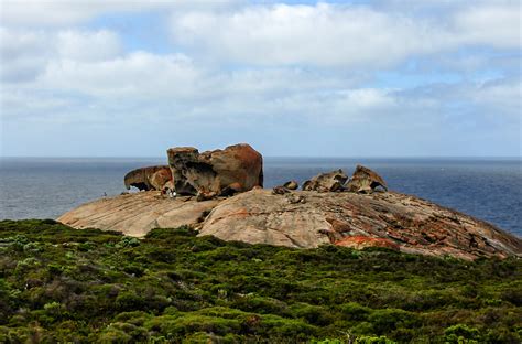 The remarkable desktop application enables you to view, liveview, organize, import, and download files. Remarkable Rocks... Foto & Bild | australien, kangaroo ...