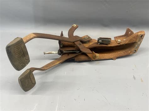 1960 1964 Ford Fairlane Comet Falcon 4 Speed Clutch Brake Pedals 1961