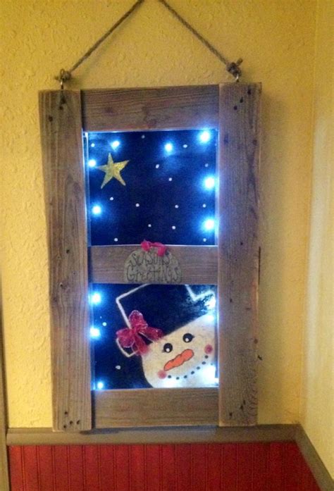 Diy window decorating for christmas on pinterest. 25 Awesome DIY Christmas Decorating Ideas and Tutorials