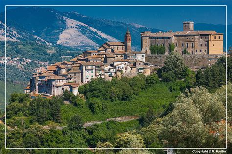 In san vito chietino paese, appartamento in vendita al piano 1° di circa 114 mq commerciali, composto da ingresso su. Photo Gallery | San Vito Romano | Raoul Kieffer Photography