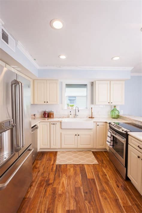 Discover ways to find kitchen cabinet designers, plus browse pictures for kitchen cabinet style inspiration on hgtv. 858 best HGTV Shows & Experts images on Pinterest ...